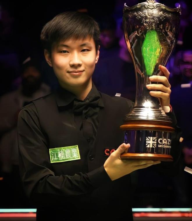 左路强行突 左路强行突